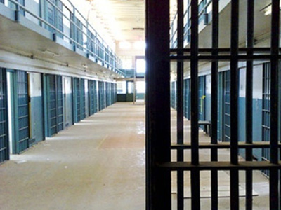 Έρευνα εις βάρος σωφρονιστικού υπαλλήλου