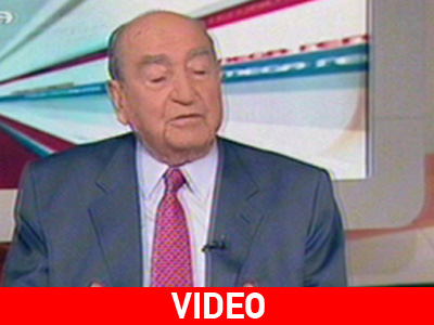 Πλαγιοκοπεί με ελιγμούς ο Κ. Μητσοτάκης Πλαγιοκοπεί με ελιγμούς ο Κ. Μητσοτάκης