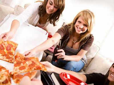 Οι γυναίκες τρώνε βραδύτερα από τους άνδρες