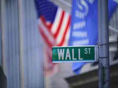 Oριακές μεταβολές στη Wall Street