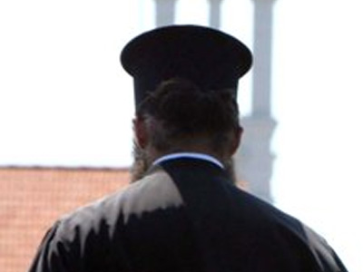 Ιερέας σύναψε σύμφωνο συμβίωσης στη Θεσσαλονίκη