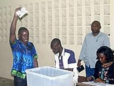 Εκλογές με νεκρούς στη Γκαμπόν