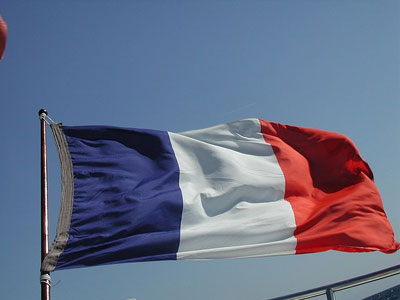 Νίκη των Σοσιαλιστών στην Γαλλία, έκπληξη το ποσοστό της ακροδεξιάς