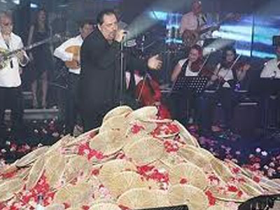 Σε κρίση ο παραδοσιακός Έλληνας… γλεντζές