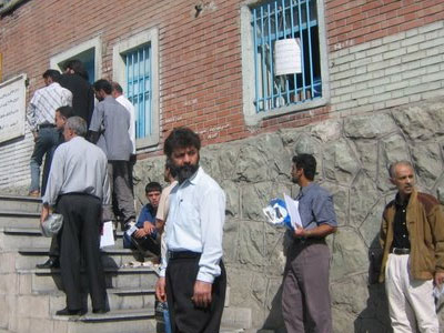 Ελεύθεροι 4 δημοσιογράφοι στο Ιράν