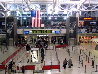 Απειλή για βόμβα στο αεροδρόμιο της Ν. Υόρκης