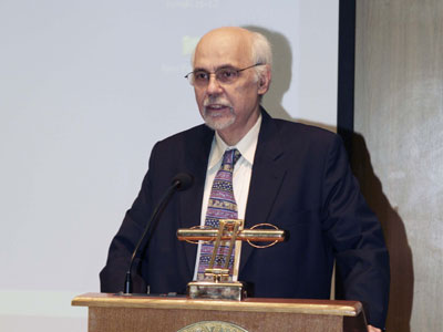 Βραβείο σε καθηγητή Μοριακής Βιολογίας από τη Βουλή