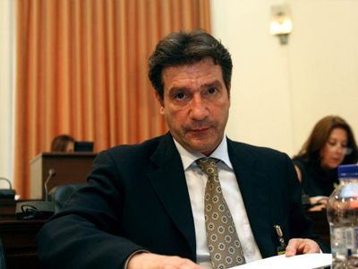 Υπέρ της ιθαγένειας σε μακροχρόνιους μετανάστες ο Συνήγορος του Πολίτη