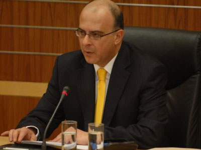 Κριτική Μ. Καρογιάν κατά Α. Ντάουνερ