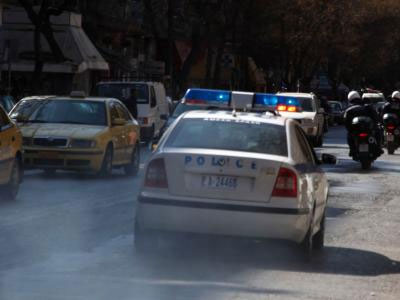 Λήστεψαν γυναίκα με κατσαβίδι