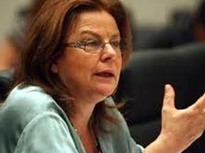 Κατά των «συνταγών» της τρόικας η Λούκα Κατσέλη