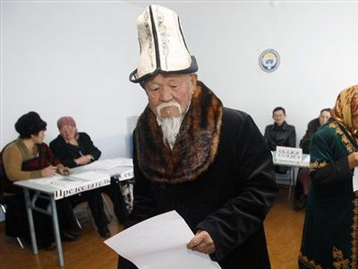 Προηγούνται οι εθνικιστές στο Κιργιστάν