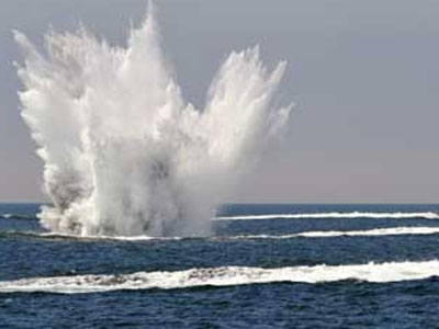 Στρατιωτικά γυμνάσια με πραγματικά πυρά