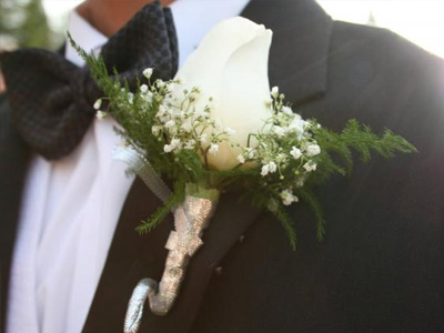 Τα λουλούδια στην κουμπάρα από μένα