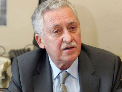 «Η χώρα πρέπει να μπει σε νέα τροχιά»