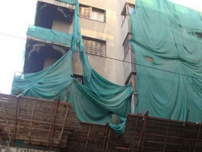 Ελεγχόμενη έκρηξη στο κέντρο της Αθήνας