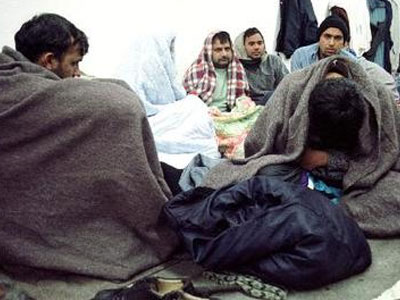 Μετανάστες έραψαν το στόμα τους Μετανάστες έραψαν το στόμα τους