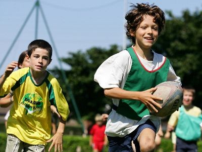 Η άθληση βοηθάει στο σχολείο