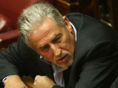 Γ. Μανώλης: «αθώοι κατ΄ εντολήν»