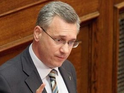 Πέταξε την πεθερά έξω από το σπίτι