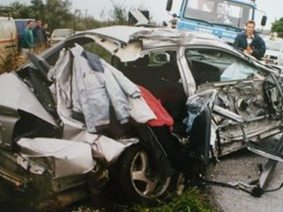 Ένας νεκρός από μετωπική σύγκρουση στη Λαμία