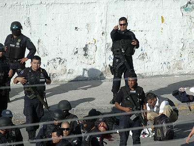 Ενέδρα θανάτου σε αστυνομικούς