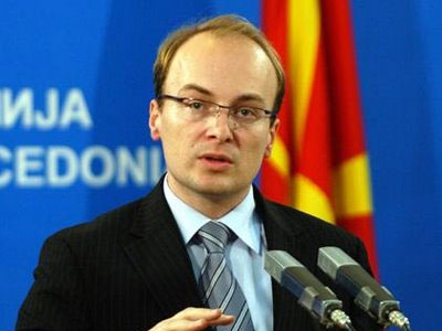 Επιμένει ο Μιλόσοσκι για την ονομασία