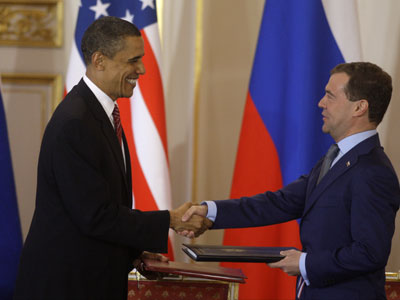 Συνάντηση Μεντβέντεφ -Ομπάμα στη Λισσαβώνα