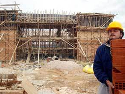 Νέα πτώση για τα υλικά κατασκευής τον Αύγουστο