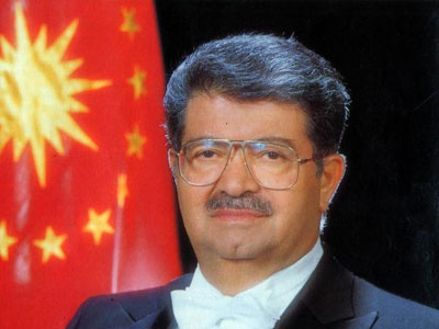 Υποψίες για τον θάνατο του Τουργκούτ Οζάλ