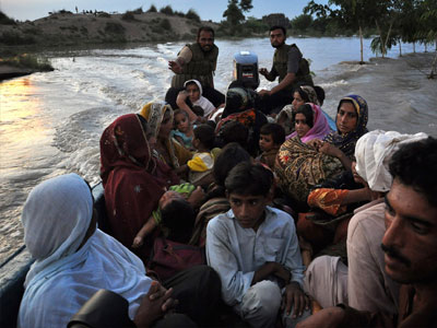 Τελειώνουν τα χρήματα για τους πλημμυροπαθείς