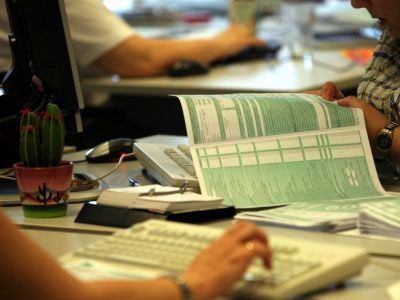 Αντιδρά η αντιπολίτευση στο μέτρο της περαίωσης