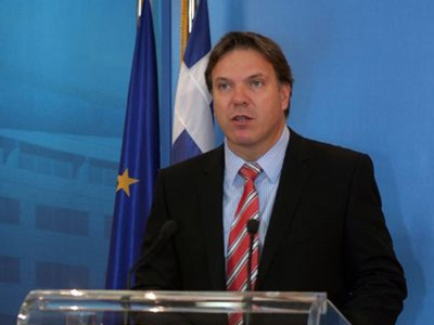 Γ. Πεταλωτής: Με αναλογικό τρόπο η περικοπή των επιδομάτων