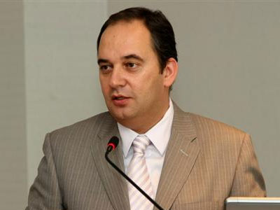 «Να επανασυσταθεί το υπουργείο Εμπ. Ναυτιλίας»