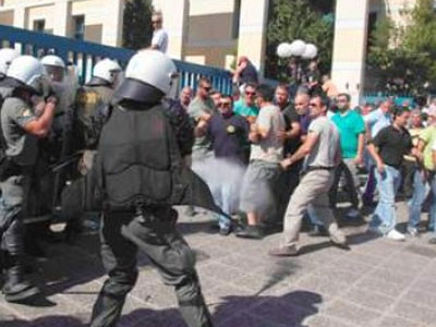 Τραυματισμός  μελών τηλεοπτικού συνεργείου σε επεισόδια