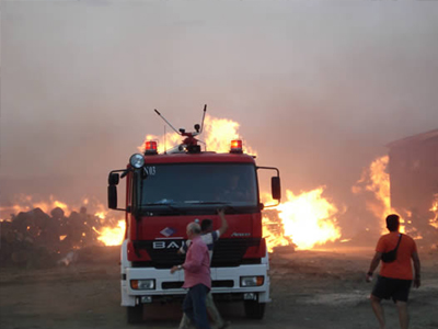Λάθη στην πυρόσβεση, καταγγέλλει ο νομάρχης Ανατολικής Αττικής