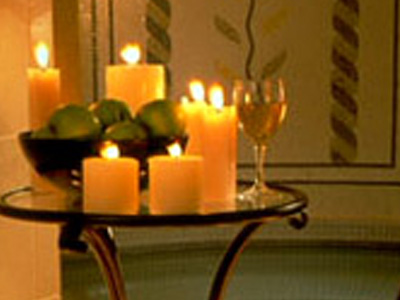 Χαμηλοφώνως και σε κοινή θέα