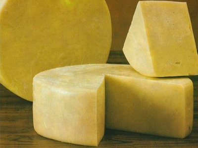 Χρήματα και… τυρί από το Υπουργείο Αγροτικής Ανάπτυξης