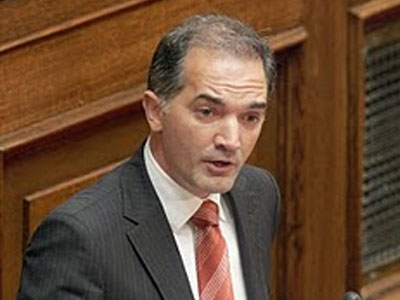 ΝΔ: Δεν μειώθηκε η φαρμακευτική δαπάνη