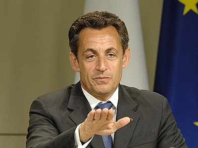 «Παράλογη και αδιανόητη η έξοδος από το ευρώ»