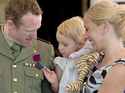 Παρασημοφόρηση Αυστραλού καταδρομέα