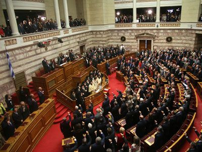 Ποιους προτείνει το ΠΑΣΟΚ για τις κοινοβουλευτικές επιτροπές