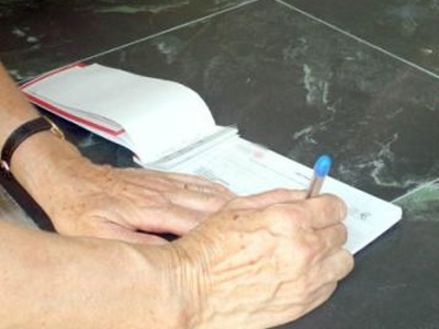 «Στοπ» στους πλειστηριασμούς για έξι μήνες