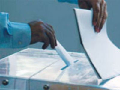 Χαμηλή η συμμετοχή μεταναστών στις εκλογές