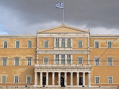 Έκτακτη σύσκεψη στη Βουλή για τα ναυπηγεία