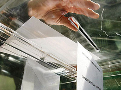 Με δύο μονάδες εξακολουθεί να προηγείται το ΠΑΣΟΚ