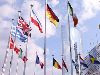 EE: Έκκληση για συντονισμό οικονομικών πολιτικών