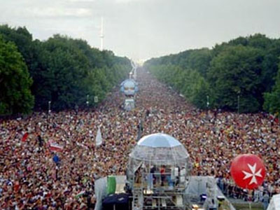 1,4 εκατομμύρια θεατές στο φεστιβάλ Love Parade στη Γερμανία