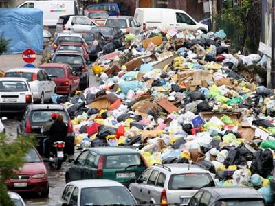 Αναστέλλεται λειτουργία της χωματερής στη Νάπολη