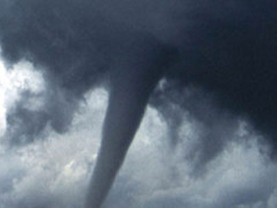 Καταστροφές από ανεμοστρόβιλο στην Καλαμάτα Καταστροφές από ανεμοστρόβιλο στην Καλαμάτα